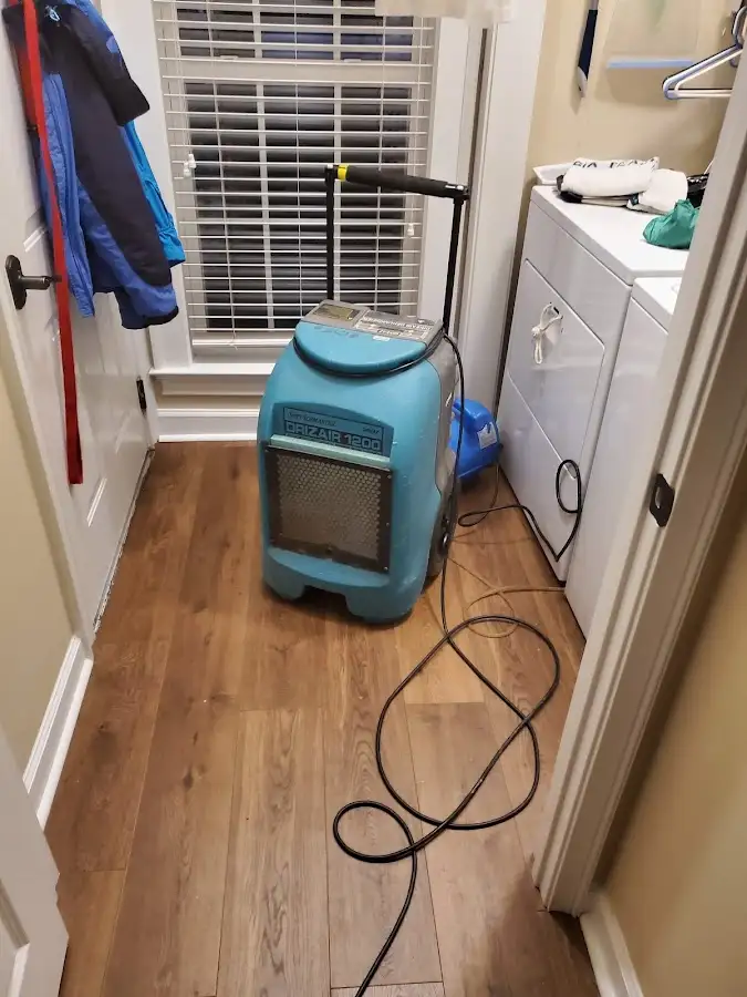 Commercial dehumidifier deployed for Flood Damage Cleanup in Pukalani