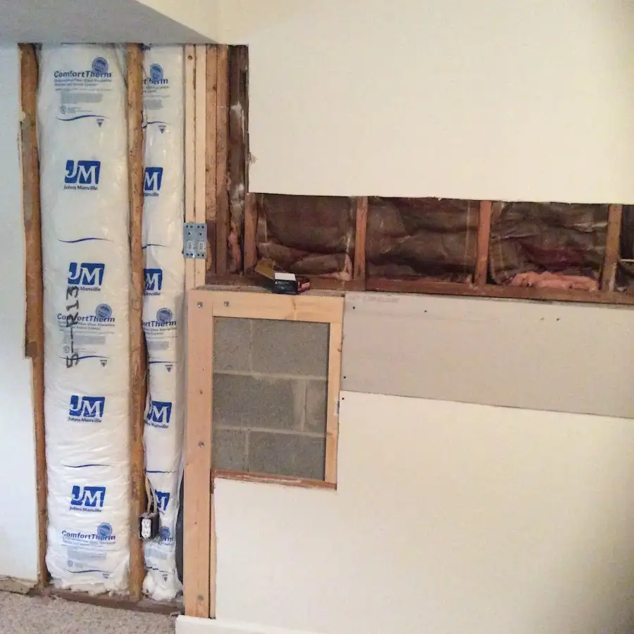 Wall insulation replacement during Structural Drying in Pukalani